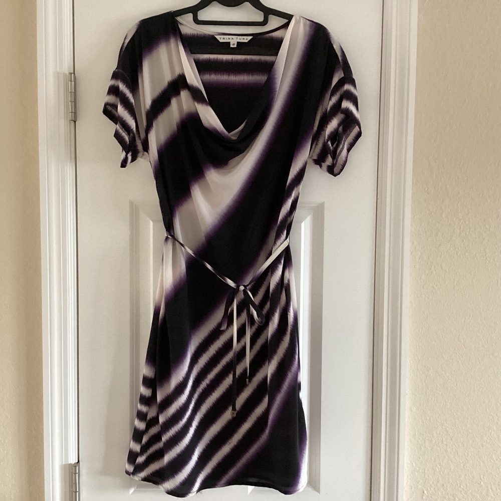 Trina Turk 100% Silk Shift Tunic Dress Ombré Effect Stripes Short Sleeves Belt